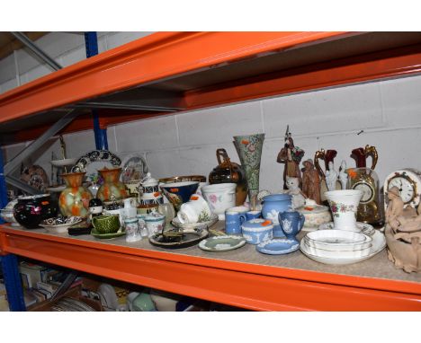 A COLLECTION OF DECORATIVE CERAMICS, comprising an early 20th century Meissen cabinet plate, floral painted centre, acanthus 