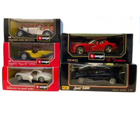 A mixed lot of large scale die-cast cars, to include Bburago and Maisto