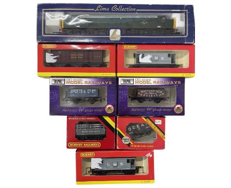 A mixed lot of various 00 gauge rolling stock, to include Hornby, Lima and Dapol