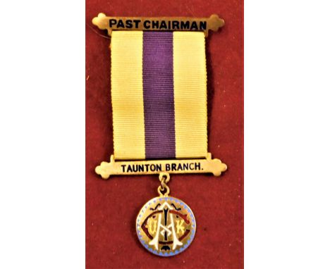 Masonic Taunton Branch Past Chairman Jewel, gilt and enamel 