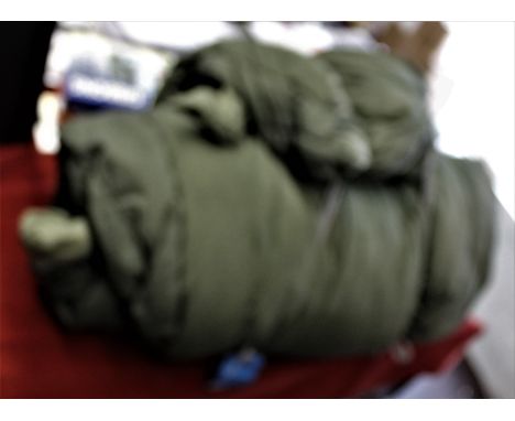 US Army 1960s onward Warm Thick Winter ECW SUBZERO -20 Sleeping Bag