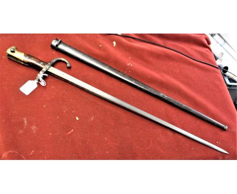 French Model 1874 Epee Gras bayonet, marked ‘Mre d’Armes de Gulle Decembre 1879', the scabbard and bayonet don't match. In ve