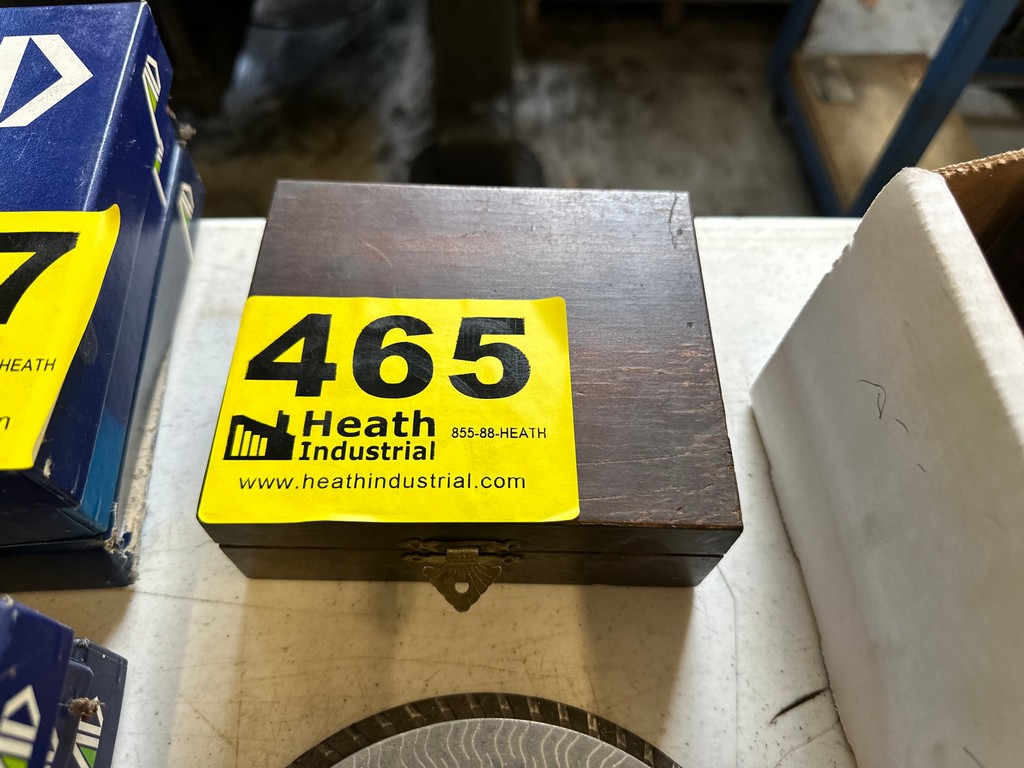 Lot 465