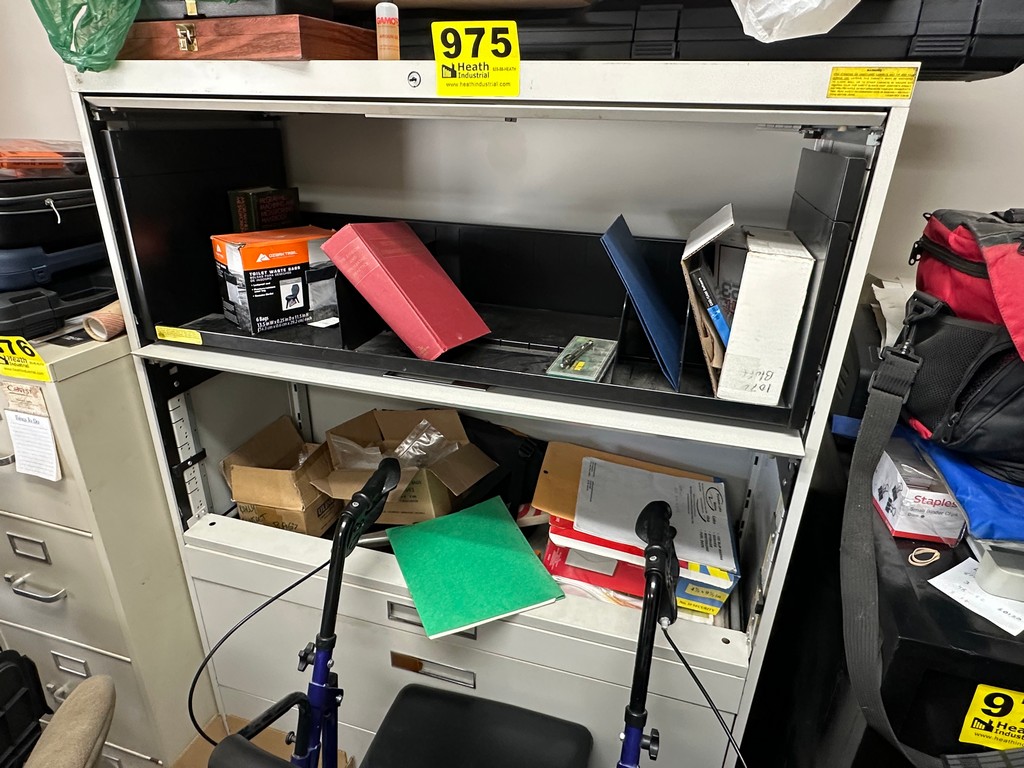 Lot 975