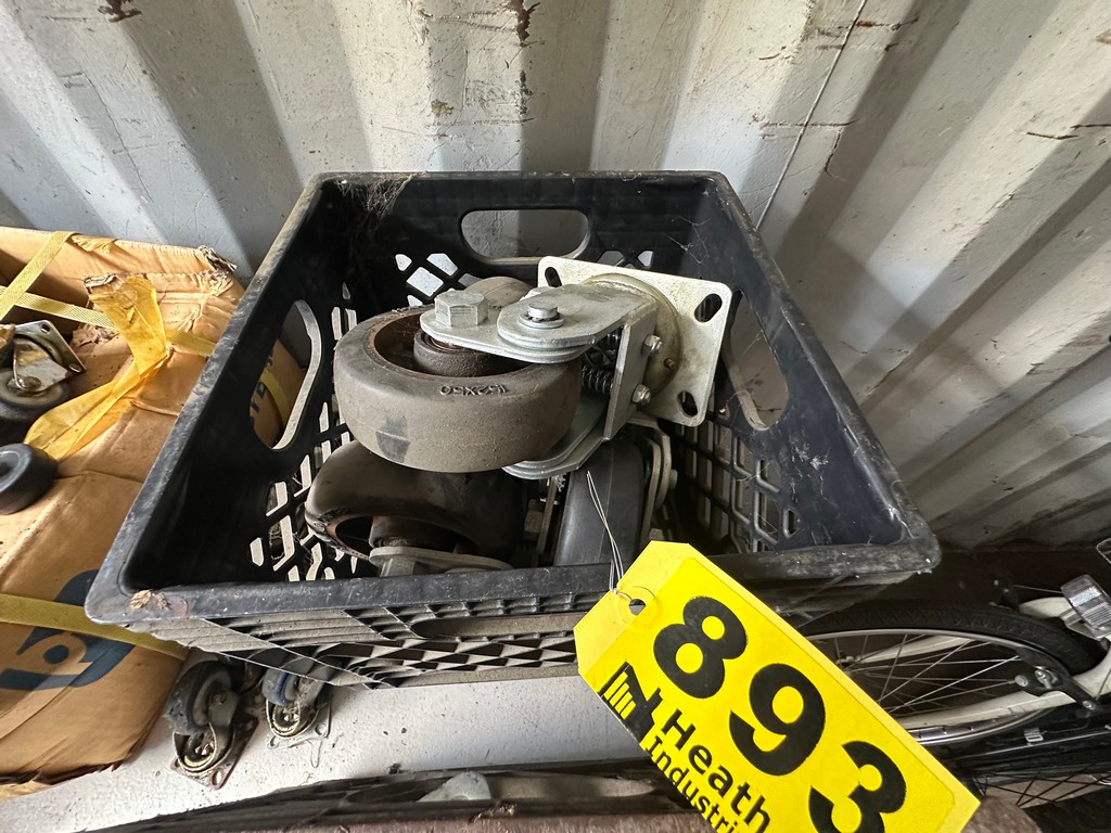 Lot 893