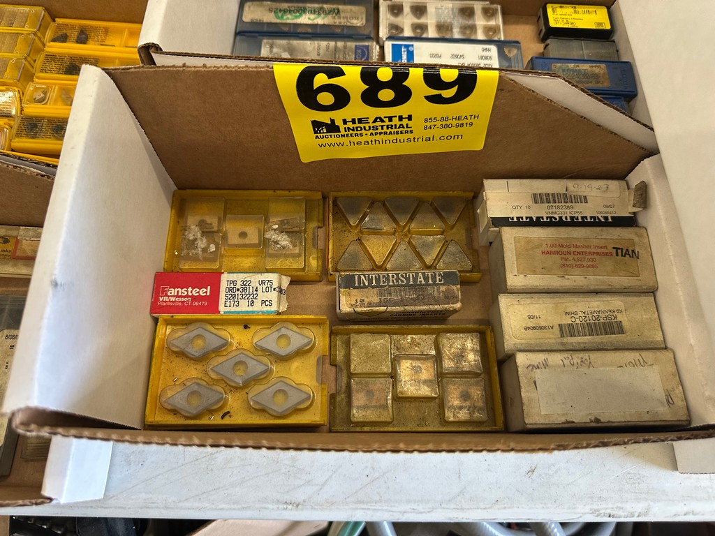 Lot 689