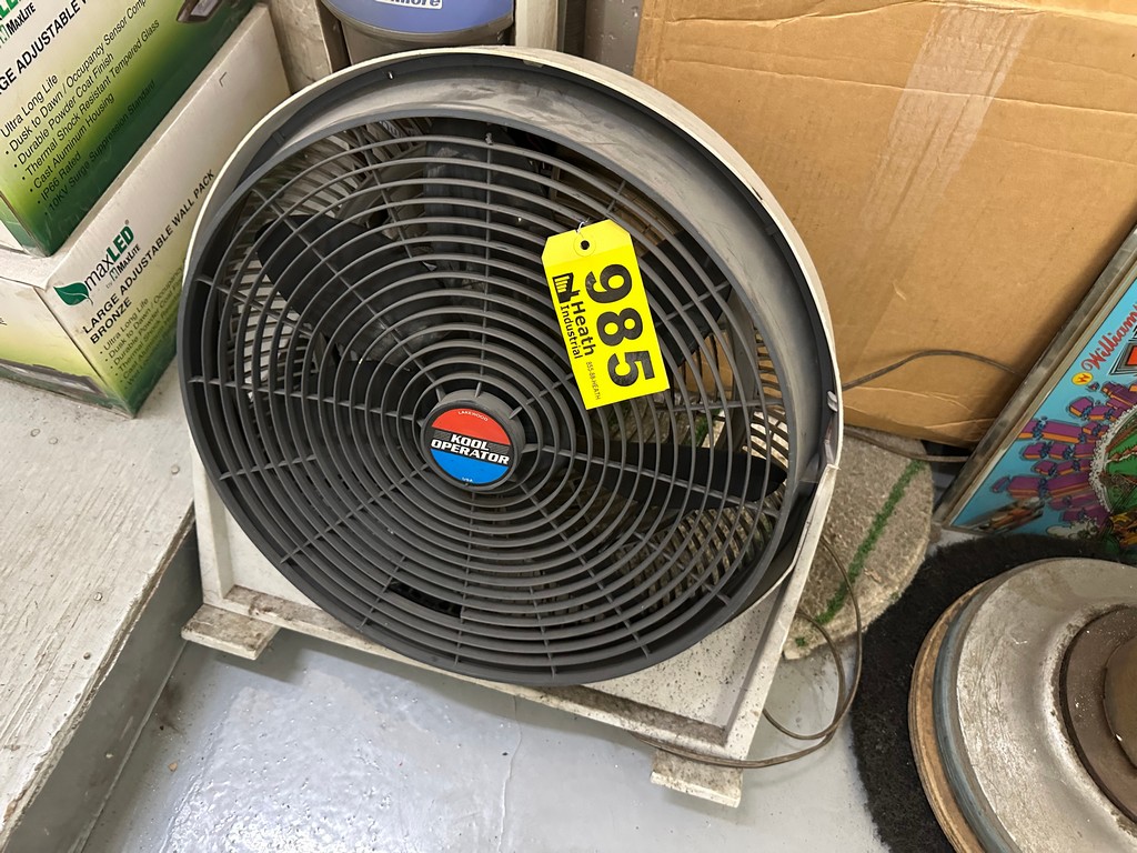 Lot 985