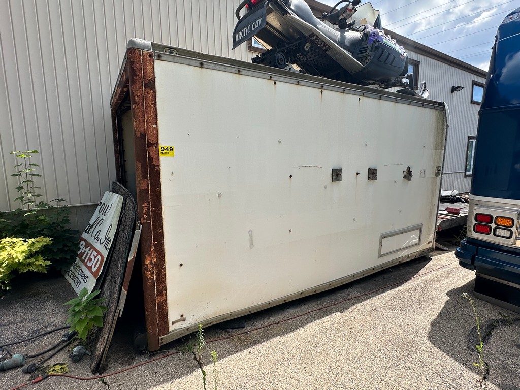 Lot 949