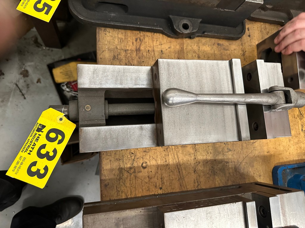 Lot 633