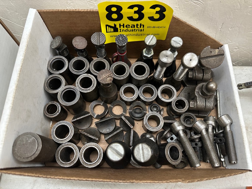 Lot 833