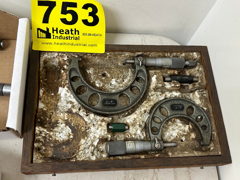 Lot 753
