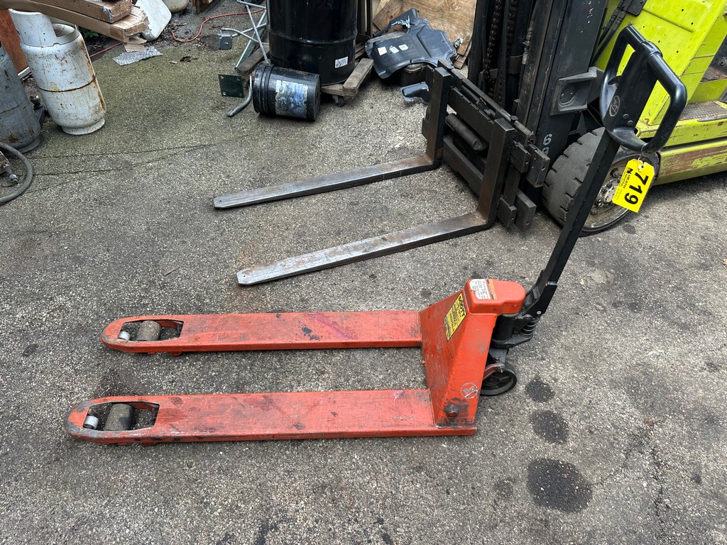 Lot 719