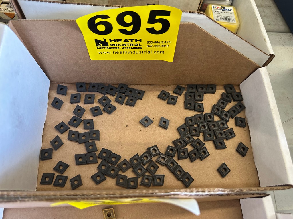 Lot 695