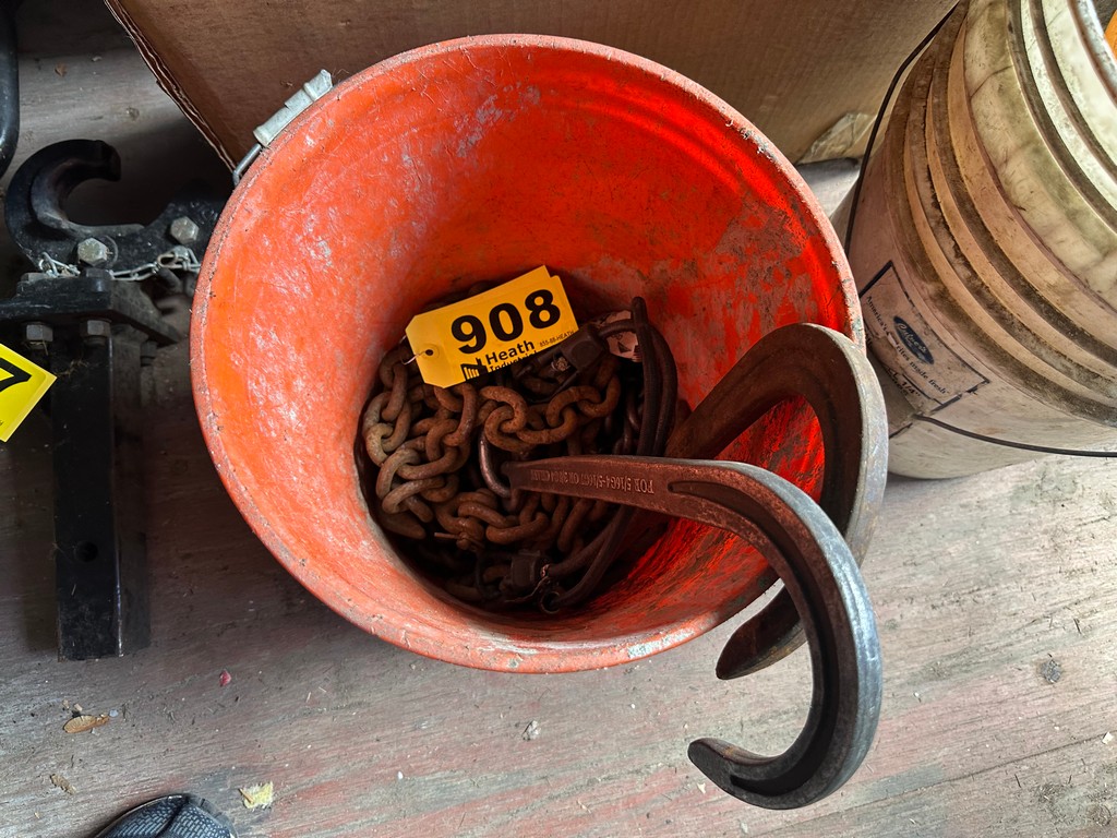 Lot 908