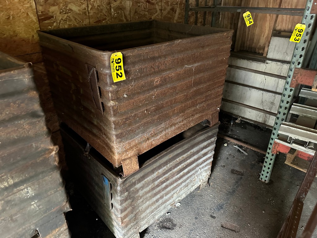 Lot 952