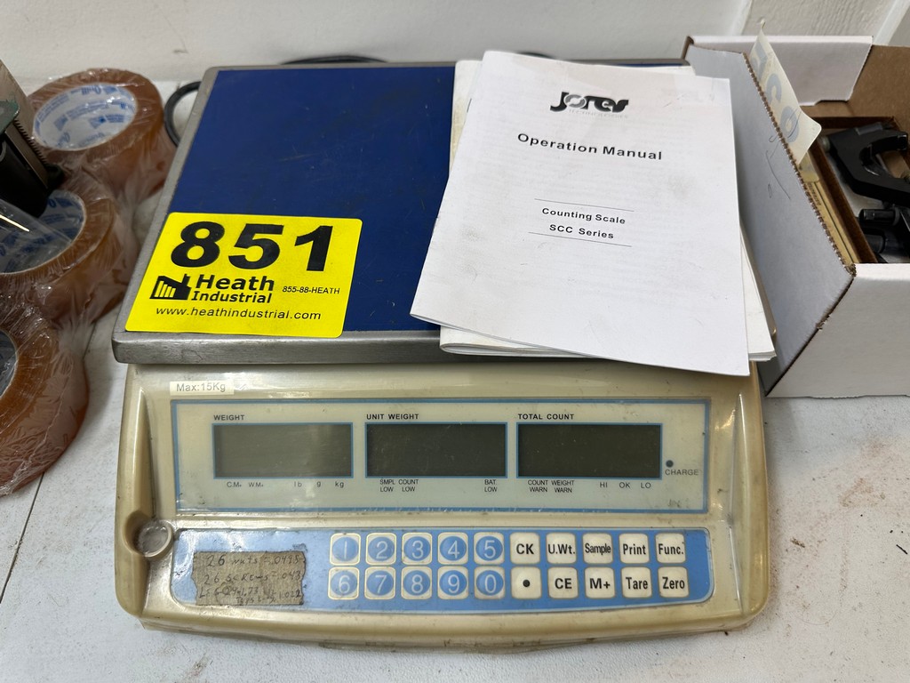Lot 851
