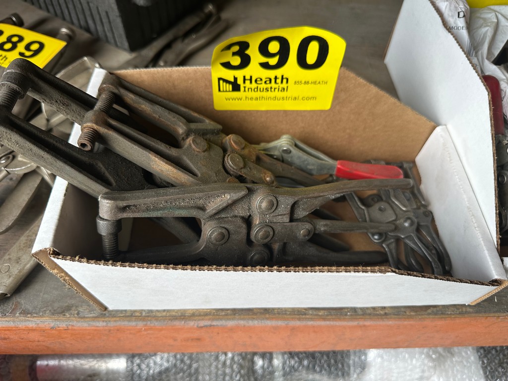 Lot 390