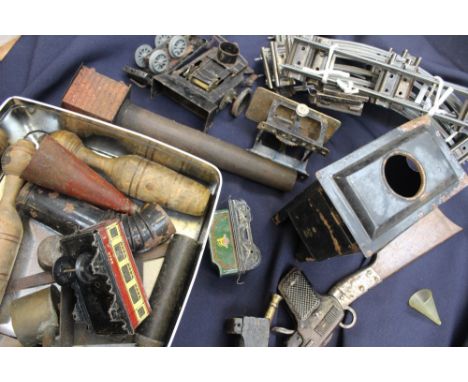 An incomplete GBN live stream mill engine and accessories, lacking boiler, with two burners, chimney and other tinplate items