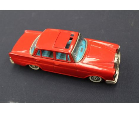 Large scale tinplate Mercedes 