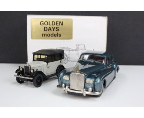 Boxed ltd edn Golden Days models 7005 Morris Minor with certificate (numbered 35) plus a Western Model Bentley, both ex (2)