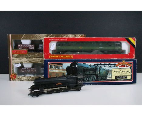 Collection of OO gauge locomotives and items of rolling stock to include 2 x boxed locomotives featuring Bachmann 31-401 Lord