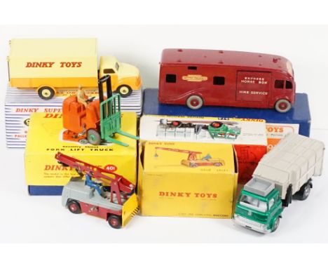 Five boxed Dinky diecast models to include 930 Bedford Pallet Jetka Van, 581 Horse Box, 401 Coventry Climax Fork Lift Truck, 
