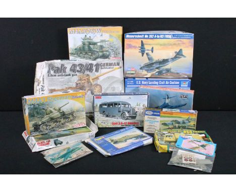 12 Boxed military related plastic model kits to include HobbyBoss 1/48 80374 Messerschmitt Me 262 A-1a US V056, 2 x 1/72 Drag