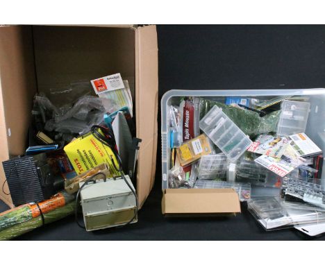 Quantity of OO gauge model railway track lay out accessories and spares to include Gaugemaster Scenics, trackside figures, ca