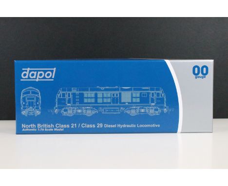 Boxed Dapol OO gauge 4D-025-003 North British Class 21 / Class 29 BR Green D6116 Diesel Hydraulic Locomotive, with paperwork 