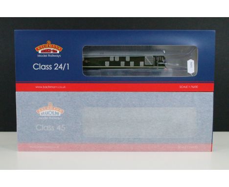 Two boxed Bachmann OO gauge locomotives to include 32-443 Class 24/1 D5094 BR Green and 32-679A Class 45 D25 BR Green (Small 