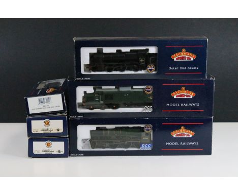 Six boxed Bachmann OO gauge locomotives to include 32-778 Class 37/0 Diesel BR Green Centre Head Code D6826, 32-210 5700 Pann
