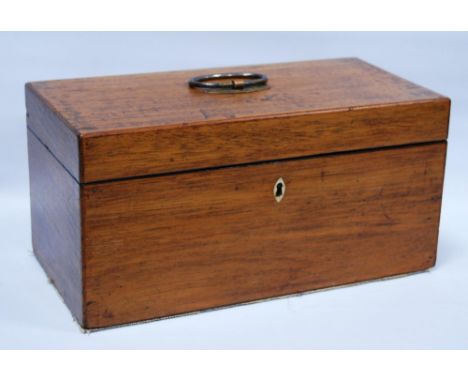 George III rectangular mahogany tea caddy containing fitted boxwood-lined compartments, with carry handle, 15cm high, 30cm hi