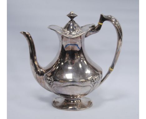Silver coffee pot of Art Nouveau style by Henry Wilkinson, Sheffield 1908, 644g. 