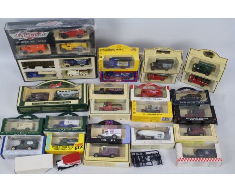 Lledo - Days Gone - 25 boxed vehicles and sets including 1934 Chevrolet van # 21018, 1960 Morris Minor Traveller # 65002, Dai
