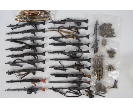 Dragon - An arsenal of 20 German WW2 1:6 scale MG42 machine guns and variants attributed to Dragon / DiD and the likes suitab