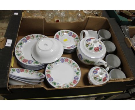 A TRAY OF ROYAL WORCESTER WOODBURY TEAWARE