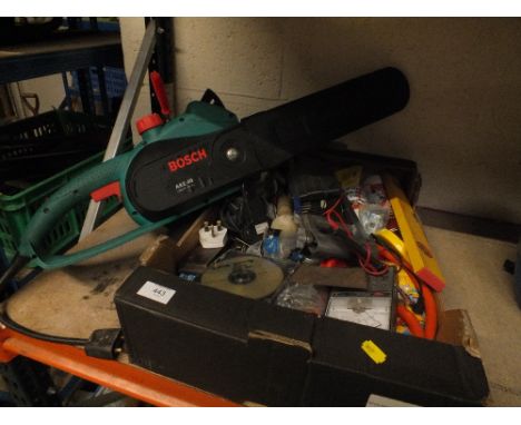 A BOSCH AKE 40 ELECTRIC CHAINSAW PLUS A TRAY OF VARIOUS TOOLS & PARTS