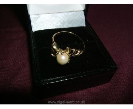 A 14k gold Natural Pearl Ring, hallmarked size P 1/2