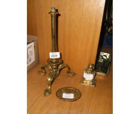 A Brass Paperweight being a bust of Shakespeare, a Brass Plaque and a Brass Pullman style Table Lamp