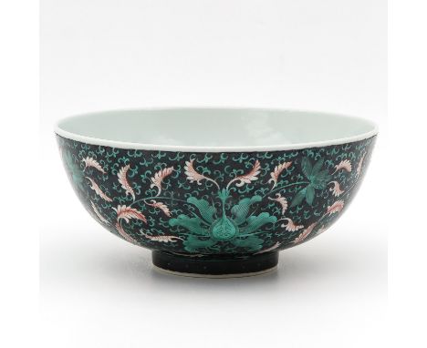 Floral decor, Kangxi Mark, 24 cm. in diameter. 