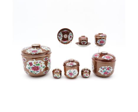 Including 7 covered boxes and 2 saucers, largest jar is 23 cm. tall, circa 1800, in diverse conditions.