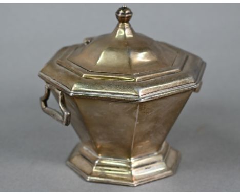 Proto-Art Deco style octagonal sugar basin of tapering form with hinged cover and handles, Samuel Walton Smith, Birmingham 19