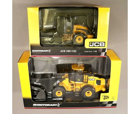 15823 456ZX Wheel loader, 13476 Backhoe, 13384 VM115 Vibromax, 15824VW115D and 13728 Wheel loader; together with 1:87 scale 1