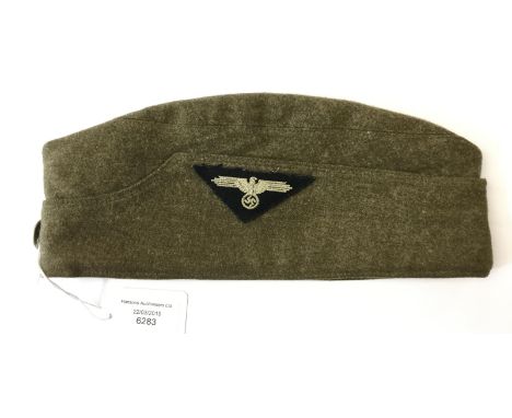 WW2 Third Reich Waffen SS/SS Verfügungstruppe Feldmütze field cap. Earth grey woolen material. Machine embroidered eagle to s