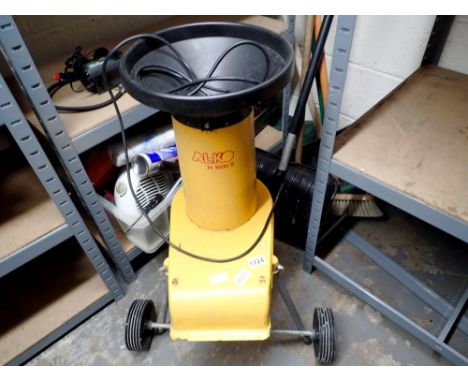 Alko H1600S electric garden shredder. All electrical items in this lot have been PAT tested for safety and have passed. This 