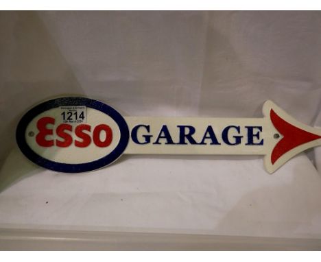 Cast iron Esso garage sign. UK P&amp;P Group 1 (£16+VAT for the first lot and £2+VAT for subsequent lots) 