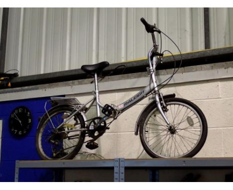 Raleigh folding bike, 6 speed. Not available for in-house P&amp;P 