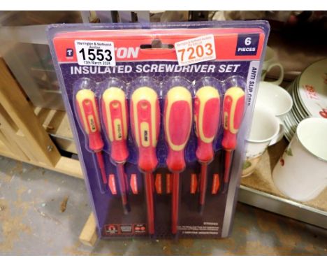 Dekton screwdriver set. UK P&amp;P Group 2 (£20+VAT for the first lot and £4+VAT for subsequent lots) 
