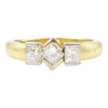 18ct gold three stone princess cut diamond ring