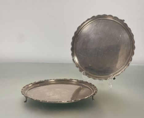 A pair of silver salvers, William Hutton &amp; Sons Ltd., Sheffield 1963, circular, each with scalloped rim and raised on thr